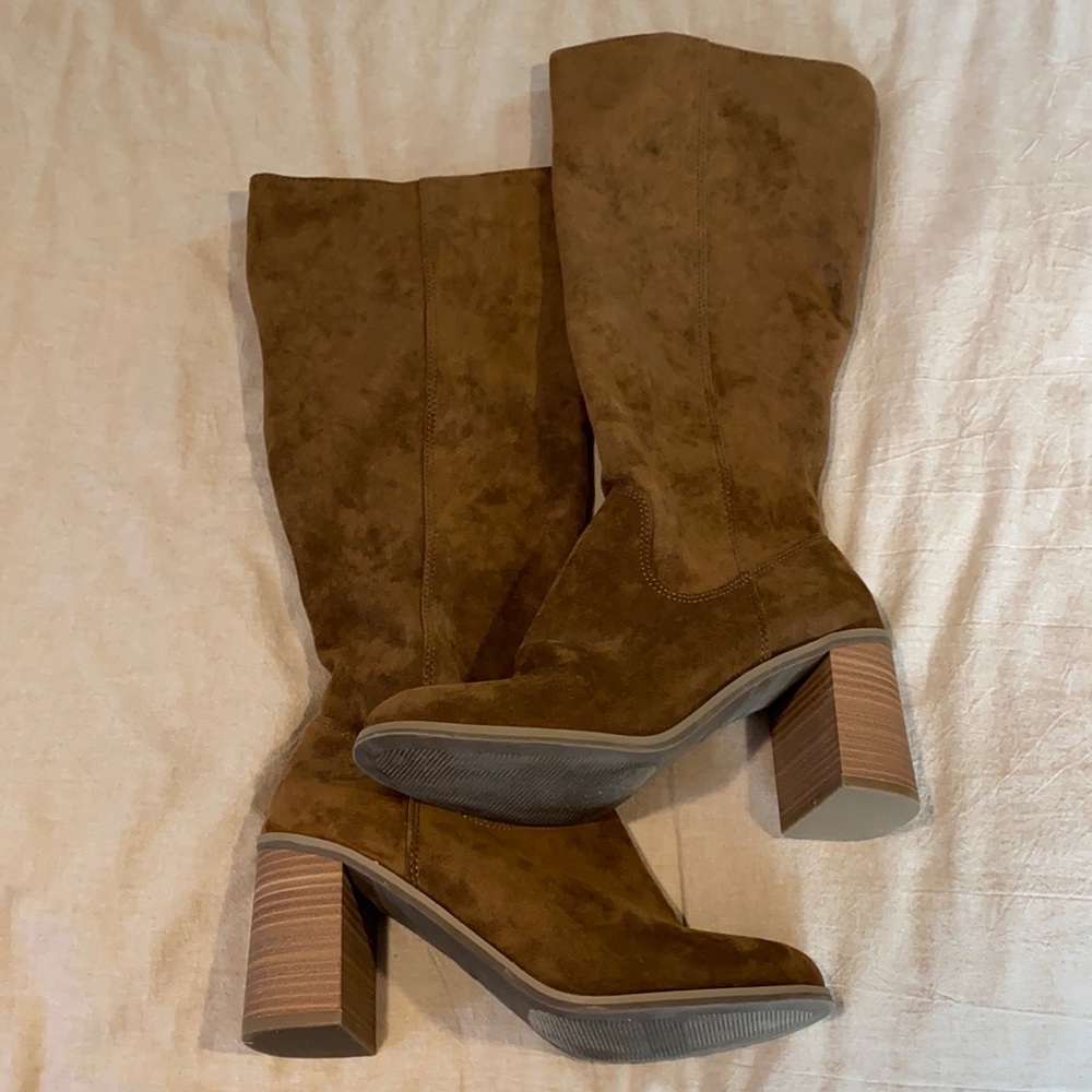 Cute boots!